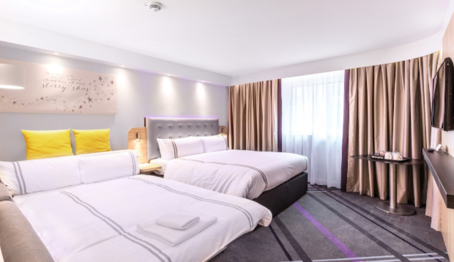 Bedroom 2, Premier Inn Hamburg City Hammerbrook, Hamburg