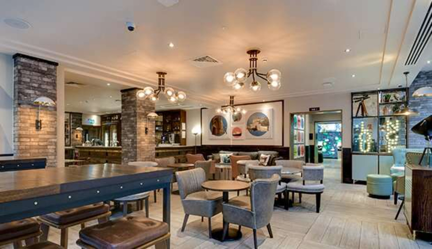 Food & Drinks 4, hub by Premier Inn Edinburgh Cc Rose Street, Edinburgh