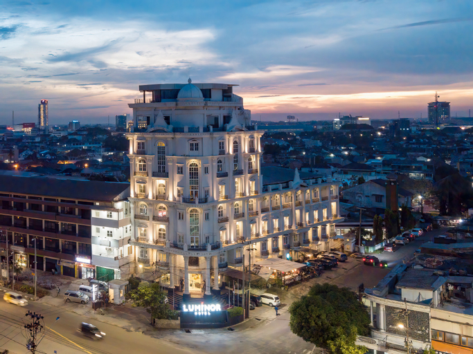 Exterior & Views 1, Luminor Hotel Palembang By WH, Palembang