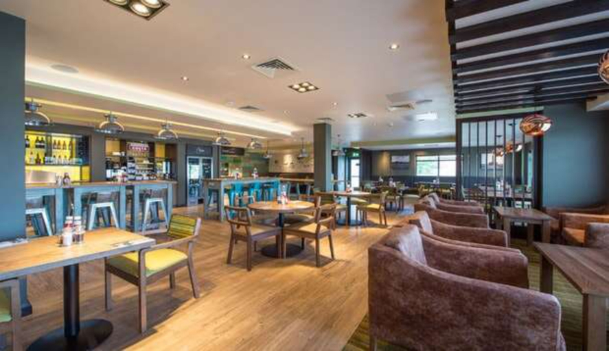 Food & Drinks 5, Premier Inn Chatham/Gillingham - Vic Pier, Medway