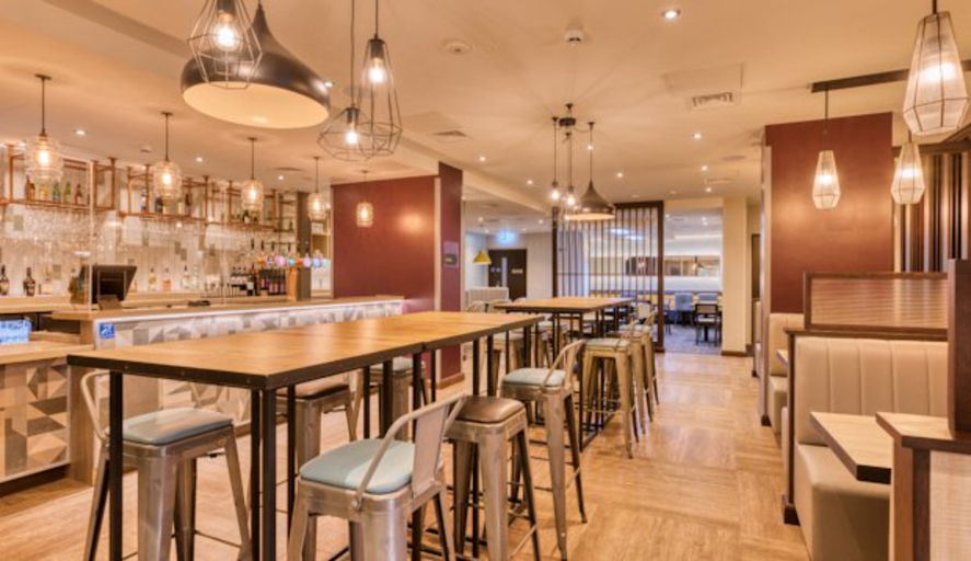 Food & Drinks 5, Premier Inn Dublin Cc Temple Bar, Dublin
