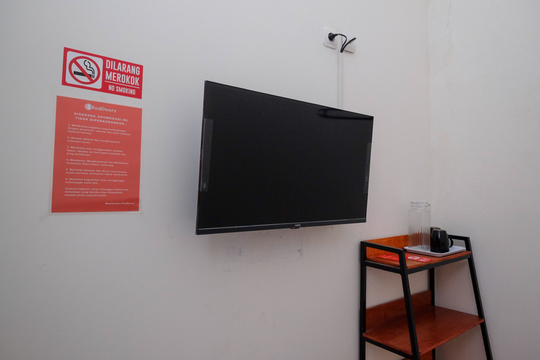 Others 5, RedDoorz near Alun Alun Magelang 2, Magelang
