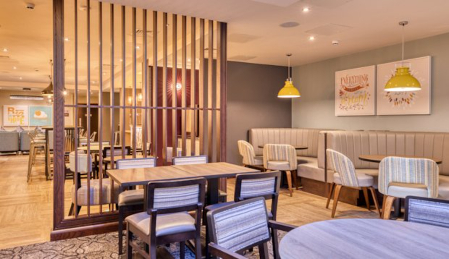 Food & Drinks 5, Premier Inn Dublin Cc Temple Bar, Dublin