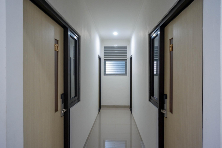 Public Area 2, Urbanview Hotel MS Rooms Inn Simpang Lima by RedDoorz (permanently closed), Semarang