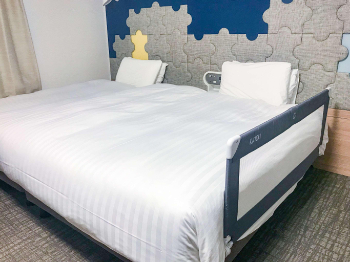 Bedroom 18
