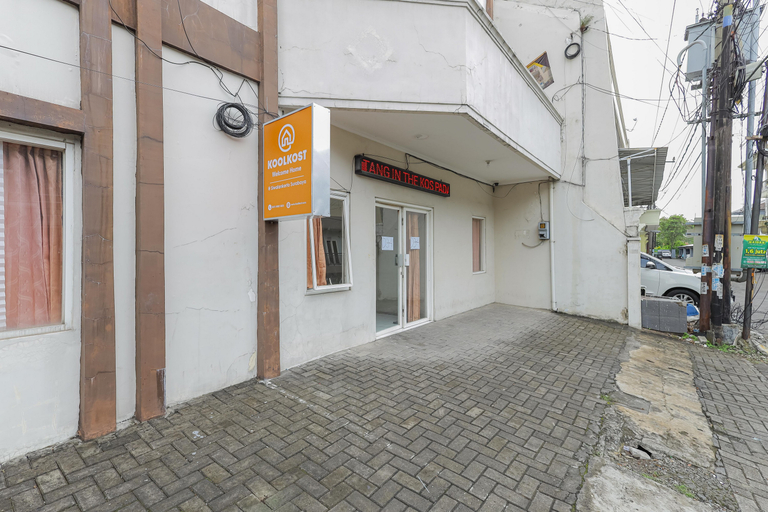 Exterior & Views 3, Koolkost @ Siwalankerto (Minimum Stay 30 Nights), Surabaya