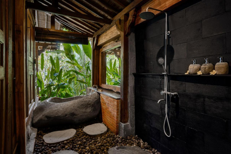 Bathroom 4, Bubu Mesari Ubud Villa, Gianyar
