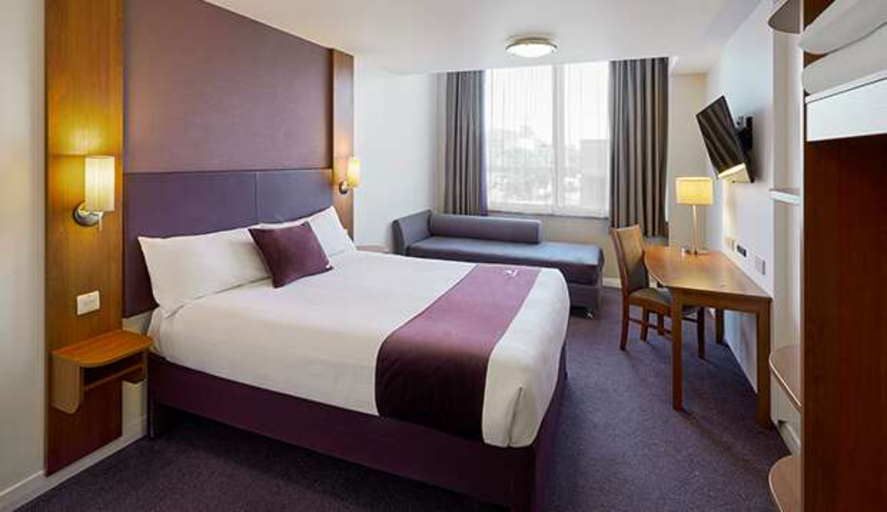 Bedroom 3, Premier Inn Aberystwyth, Ceredigion