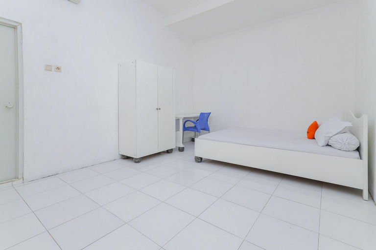 Bedroom 2, Koolkost @ Siwalankerto, Surabaya