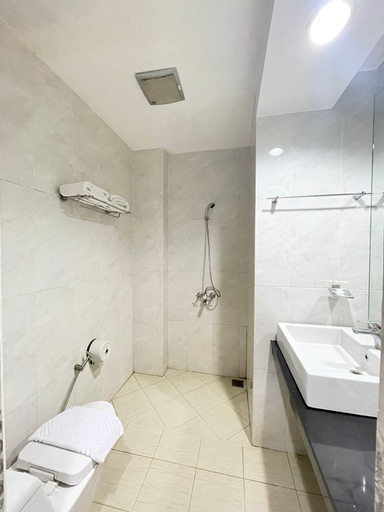 Grand Buana Lestari Hotel - Tap to explore photos