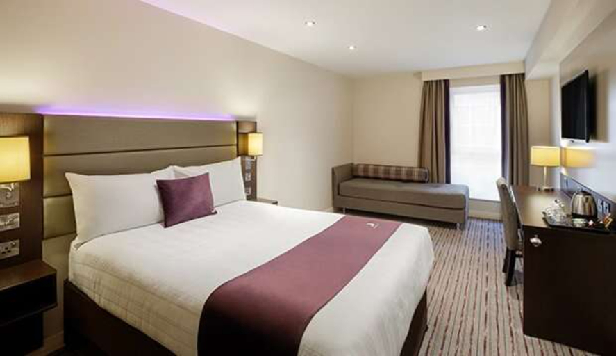Bedroom 5, Premier Inn London Barking, London