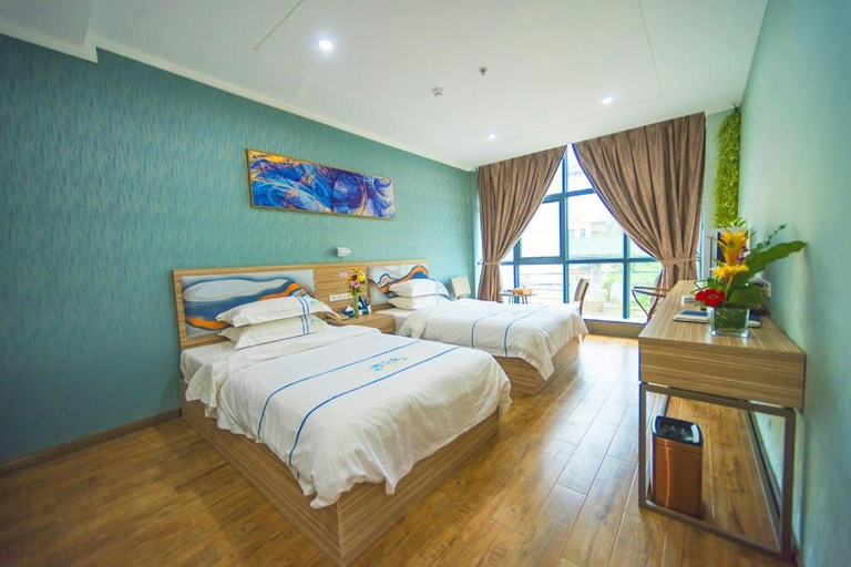 Bedroom 3, Erus Suites Hotel Boracay, Malay