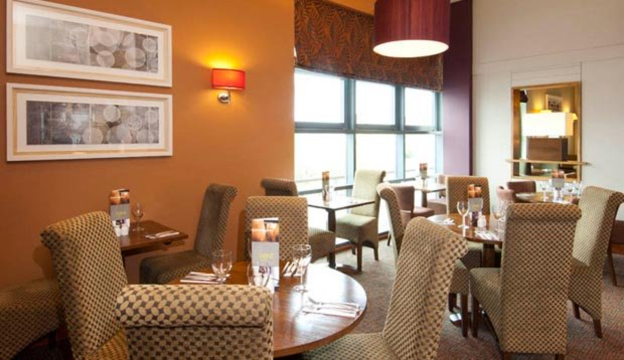 Food & Drinks 2, Premier Inn London Wimbledon South, London