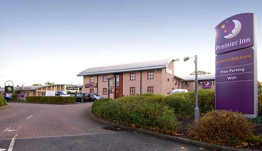 Exterior & Views 2, Premier Inn Manchester - Cheadle, Stockport