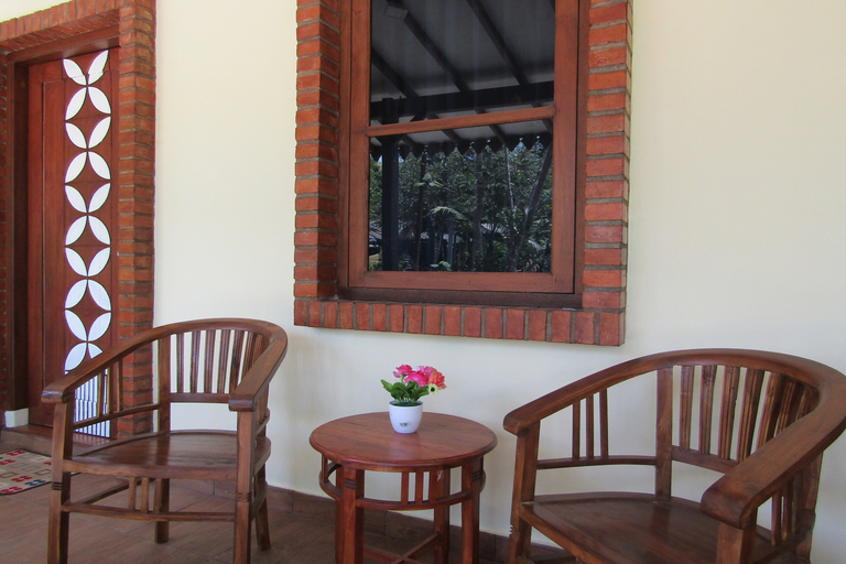 Exterior & Views, Nia Maretta House Syariah, Magelang