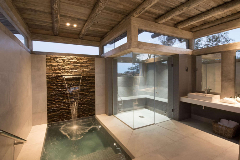 Bathroom 4, Kapama Southern Camp, Mopani