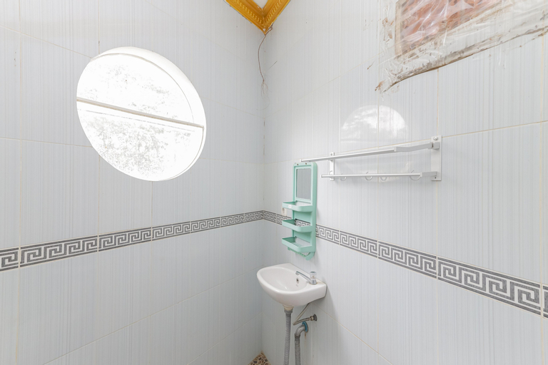 Bathroom 3