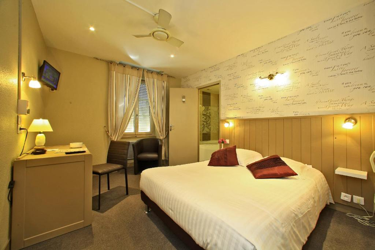 Bedroom 3, Logis Hotel la Vieille Auberge, Lot