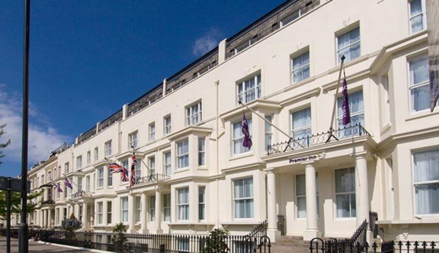 Exterior & Views 2, Premier Inn London Kensington - Olympia, London