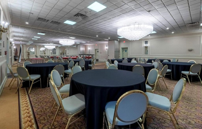 Food & Drinks 5, Red Roof PLUS+ Woodbridge - Carteret, Middlesex