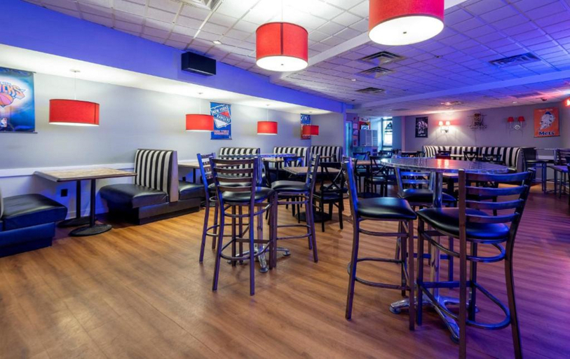 Food & Drinks 4, Red Roof PLUS+ Woodbridge - Carteret, Middlesex