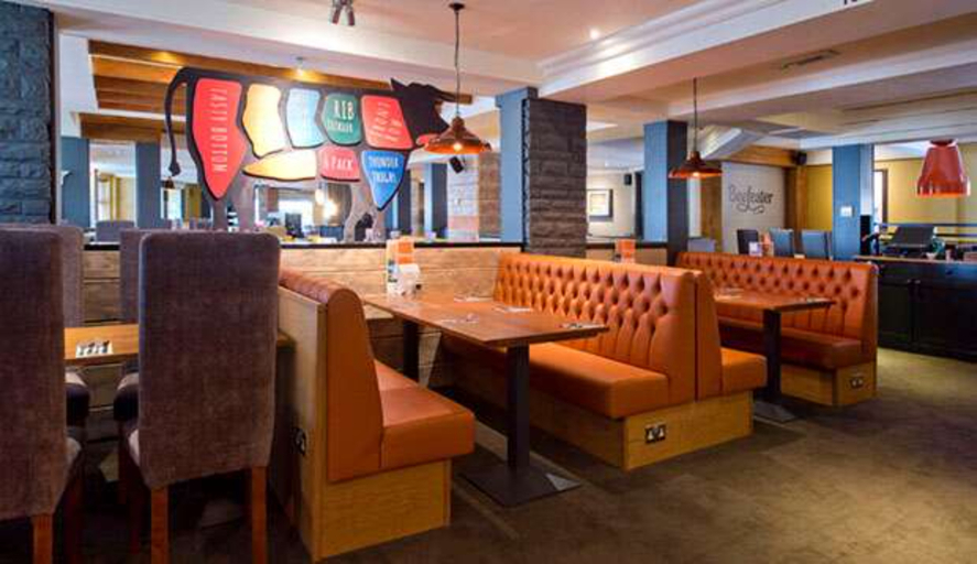 Food & Drinks 5, Premier Inn London Romford - Mercury Gardens, London