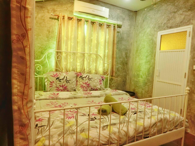 Bedroom 8