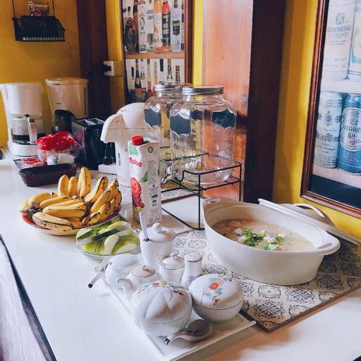 Food & Drinks 7