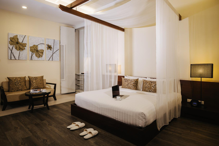Bedroom 13