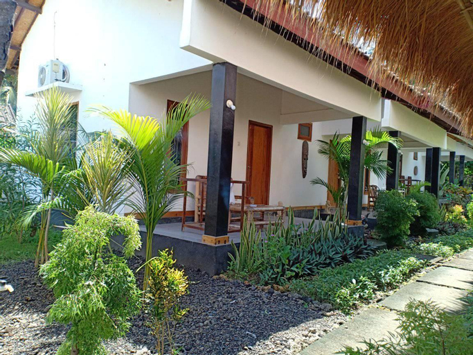 Exterior & Views 1