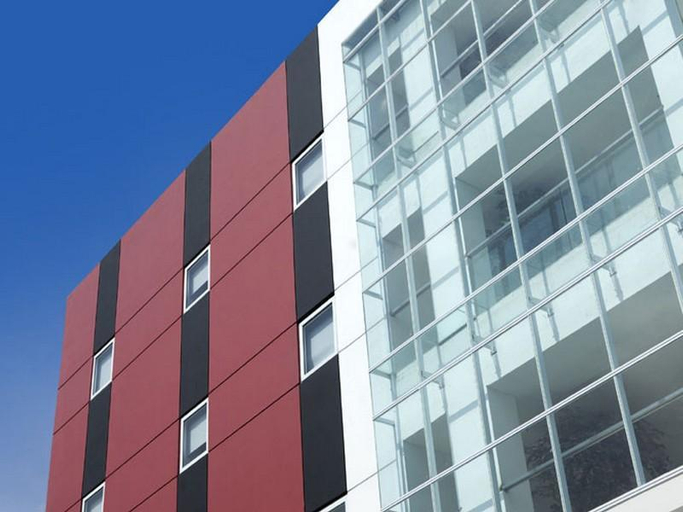 Exterior 4