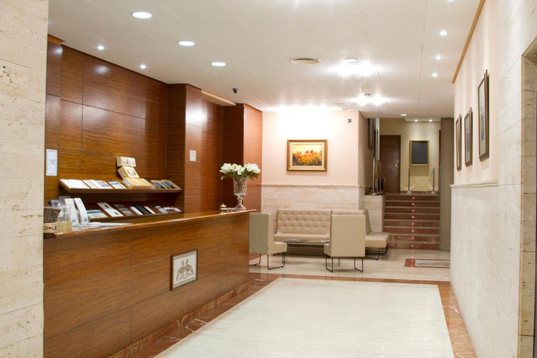 Public Area, Exe Astur Plaza, León