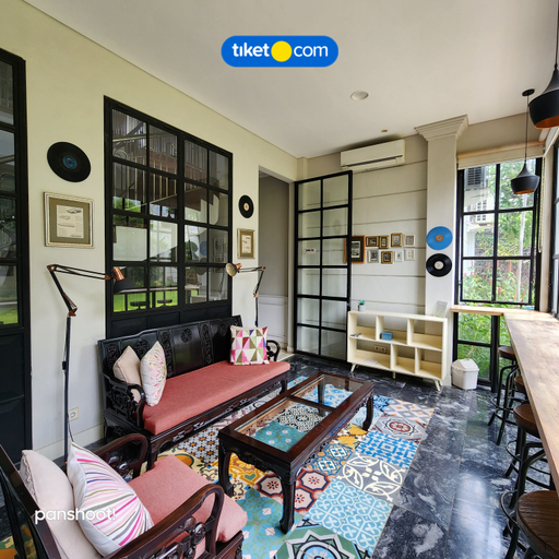 Public Area 4, Rumah Kertajaya, Surabaya
