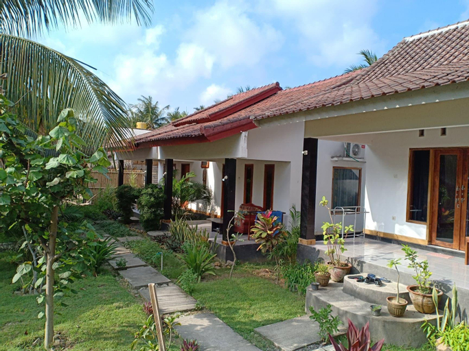 Exterior & Views 5
