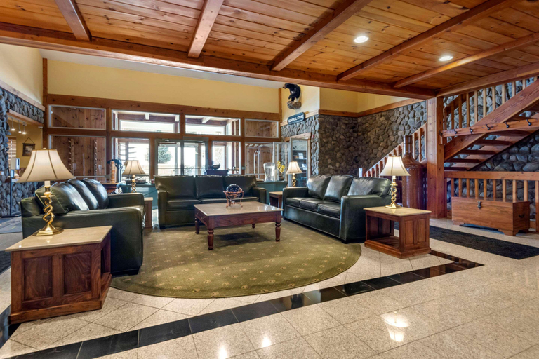 Public Area 2, Mountain Edge Suites at Sunapee, an Ascend Collection Hotel, Merrimack