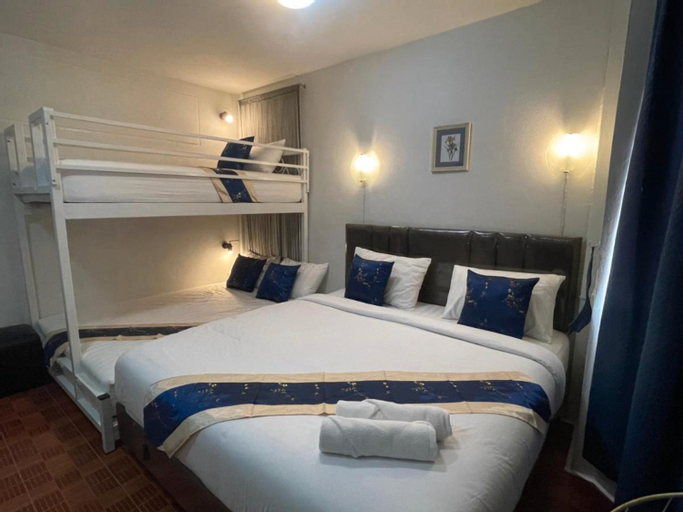 Bedroom 4, Acozyposhtel, Don Muang