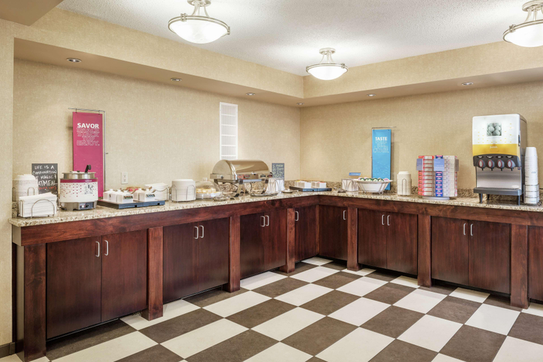 Food & Drinks 5, Hampton Inn Branson on the Strip, Taney