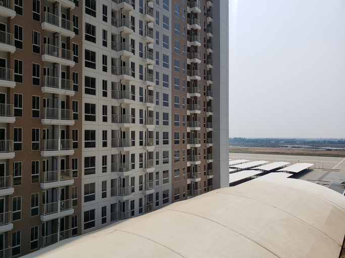 Exterior & Views 3, Tranquil and Nice Studio at Tokyo Riverside PIK 2 Apartment By Travelio, Tangerang