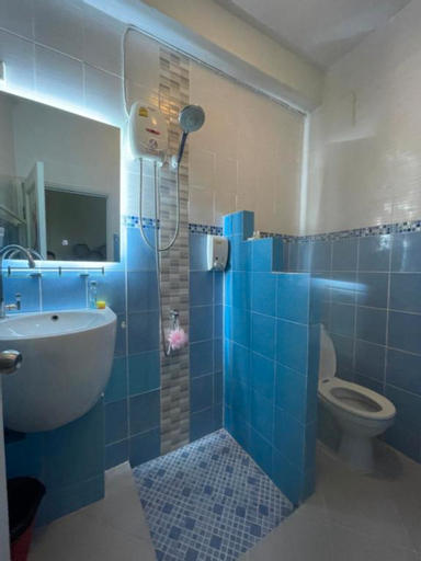 Bathroom 3