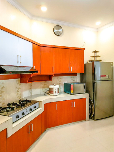 Dining Room 3, Villa London Puncak Bogor, Bogor