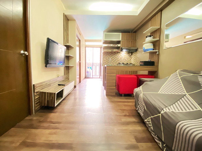 Modern and Cozy Stay 2BR Apartment at Gateway Ahmad Yani Cicadas By Travelio, Bandung