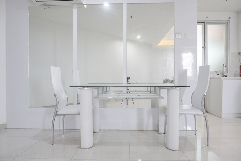 Others 5, Spacious 3BR at Green Central City Glodok Apartment By Travelio, West Jakarta