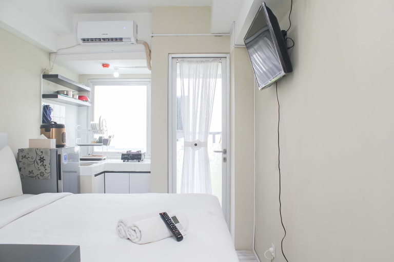 Bedroom 2, Cozy Studio at Mont Blanc Apartment By Travelio, Bekasi