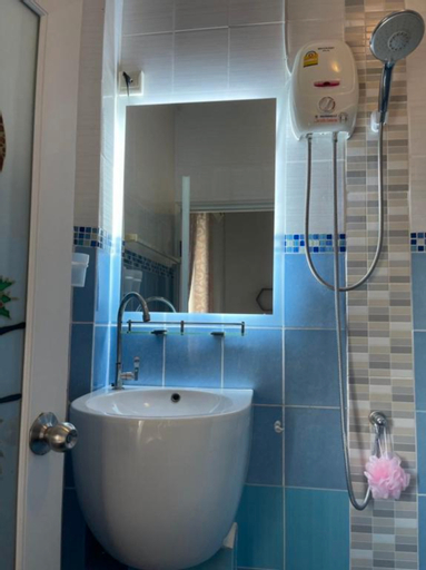 Bathroom 8