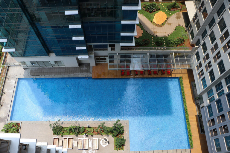 Sport & Beauty, Elegant and Comfy Studio at Tamansari Iswara Apartment By Travelio, Bekasi