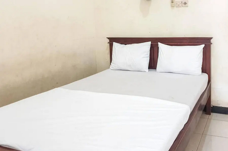 Bedroom 1, Penginapan Sinar Harapan near GOR Mastrip Probolinggo, Probolinggo