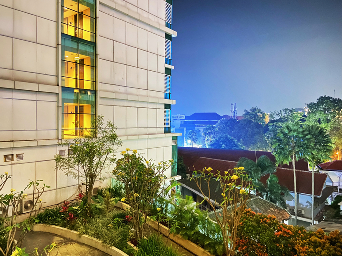 Exterior & Views 2, Cozy Studio Room at Tamansari La Grande Apartment By Travelio, Bandung