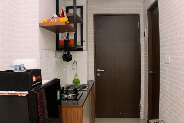 Others 2, Stunning and Comfy Studio Apartment Transpark Juanda By Travelio, Bekasi