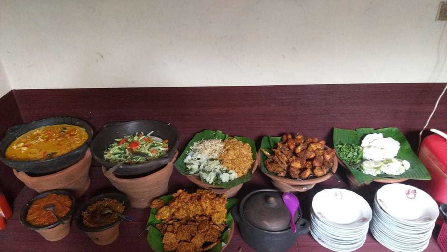 Food & Drinks, Panglipuran Homestay, Malang