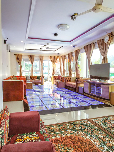 Public Area 8